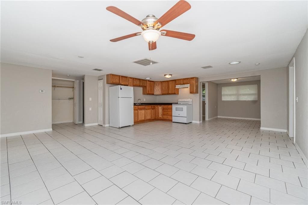 27245 Washington ST, PUNTA GORDA FL 33983-4