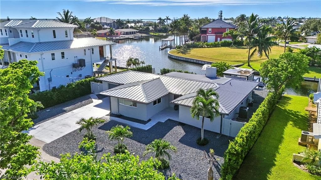 5 Glenview Manor DR, FORT MYERS BEACH FL 33931-40