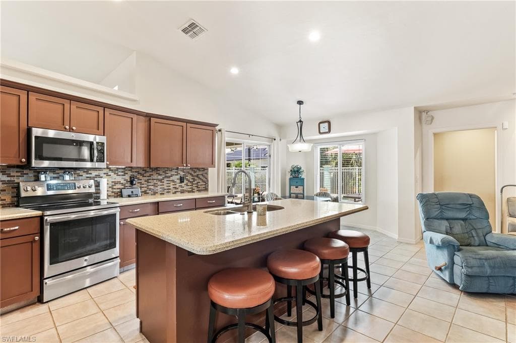 17593 Moorfield DR, FORT MYERS FL 33908-5