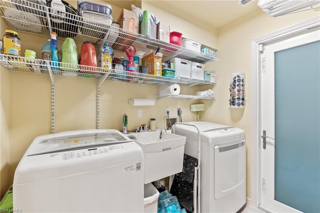 17593 Moorfield DR, FORT MYERS FL 33908-18