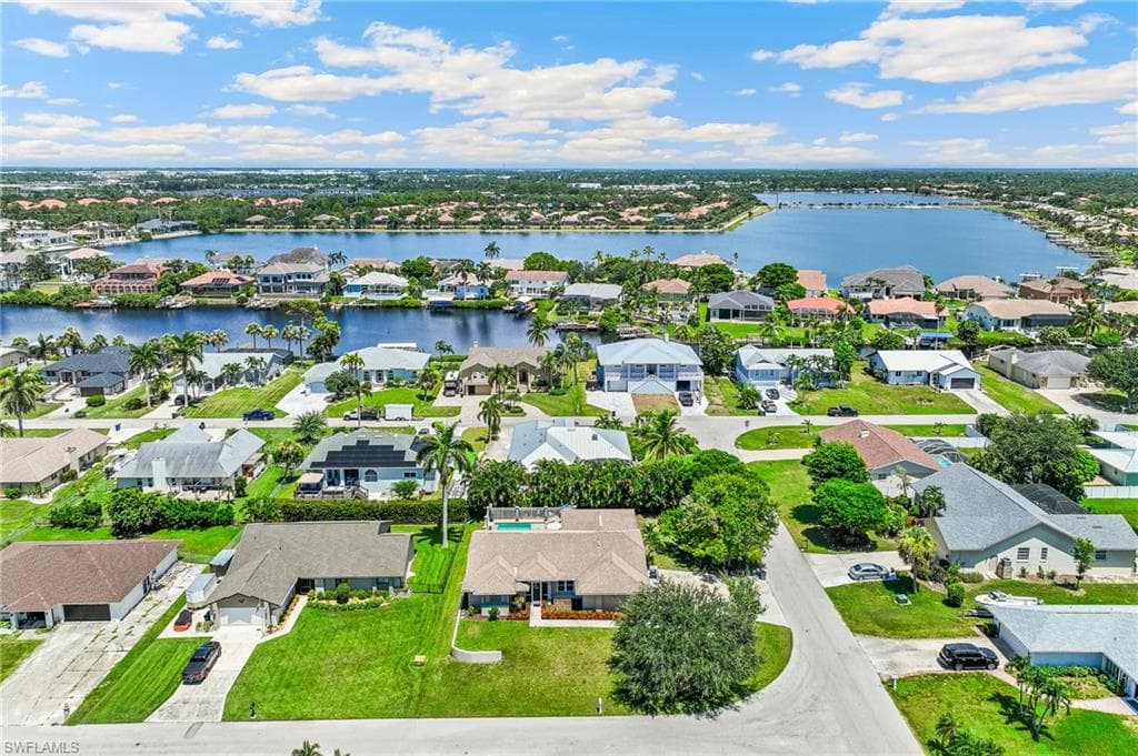 17593 Moorfield DR, FORT MYERS FL 33908-28