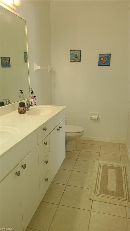 445 Robin Hood CIR # 201, NAPLES FL 34104-19