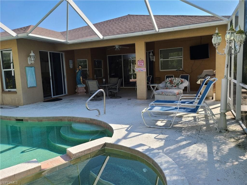 745 Crossfield CIR, NAPLES FL 34104-12