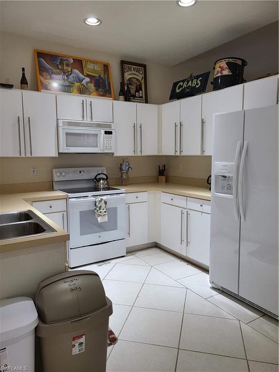 745 Crossfield CIR, NAPLES FL 34104-7