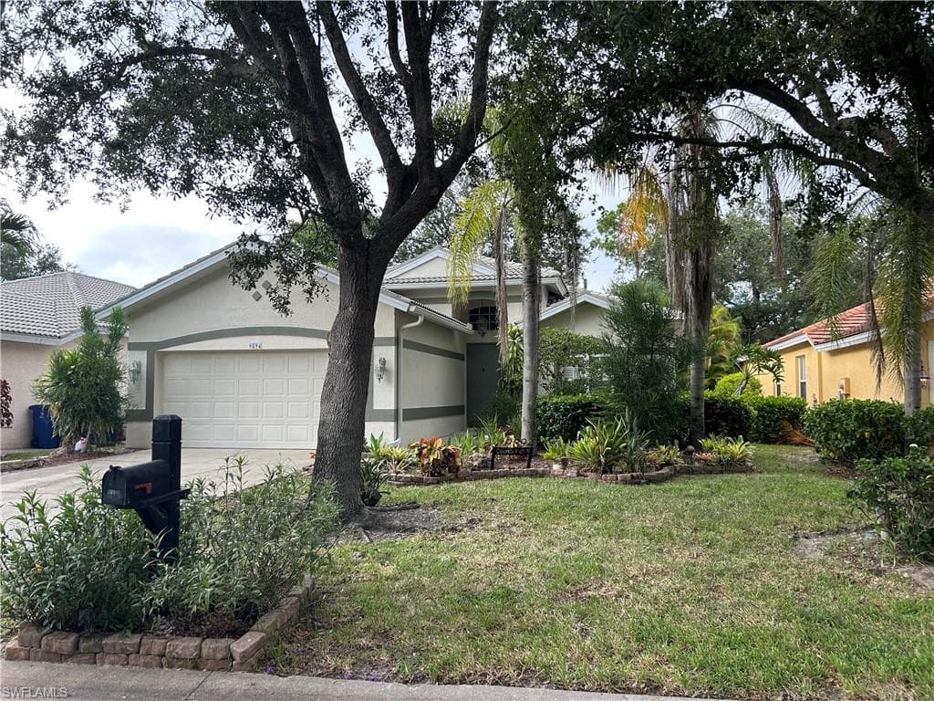 9894 Colonial WALK N, ESTERO FL 33928-1