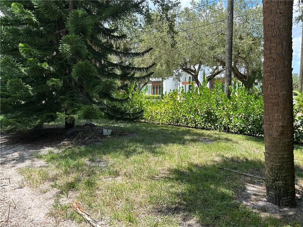 9894 Colonial WALK N, ESTERO FL 33928-33