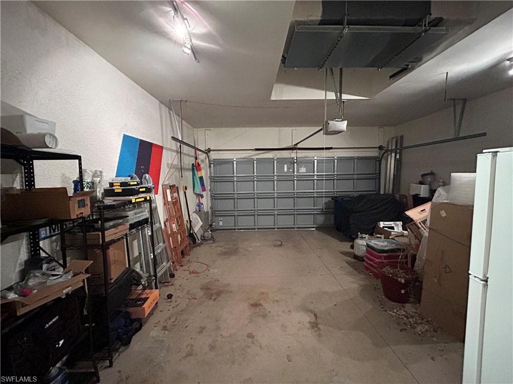 9894 Colonial WALK N, ESTERO FL 33928-37