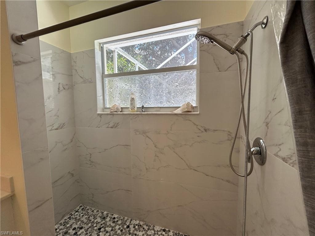 9894 Colonial WALK N, ESTERO FL 33928-18