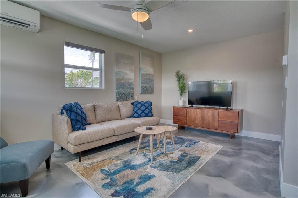 126 Mango ST, FORT MYERS BEACH FL 33931-16