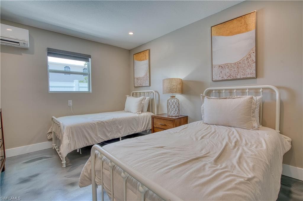 126 Mango ST, FORT MYERS BEACH FL 33931-13