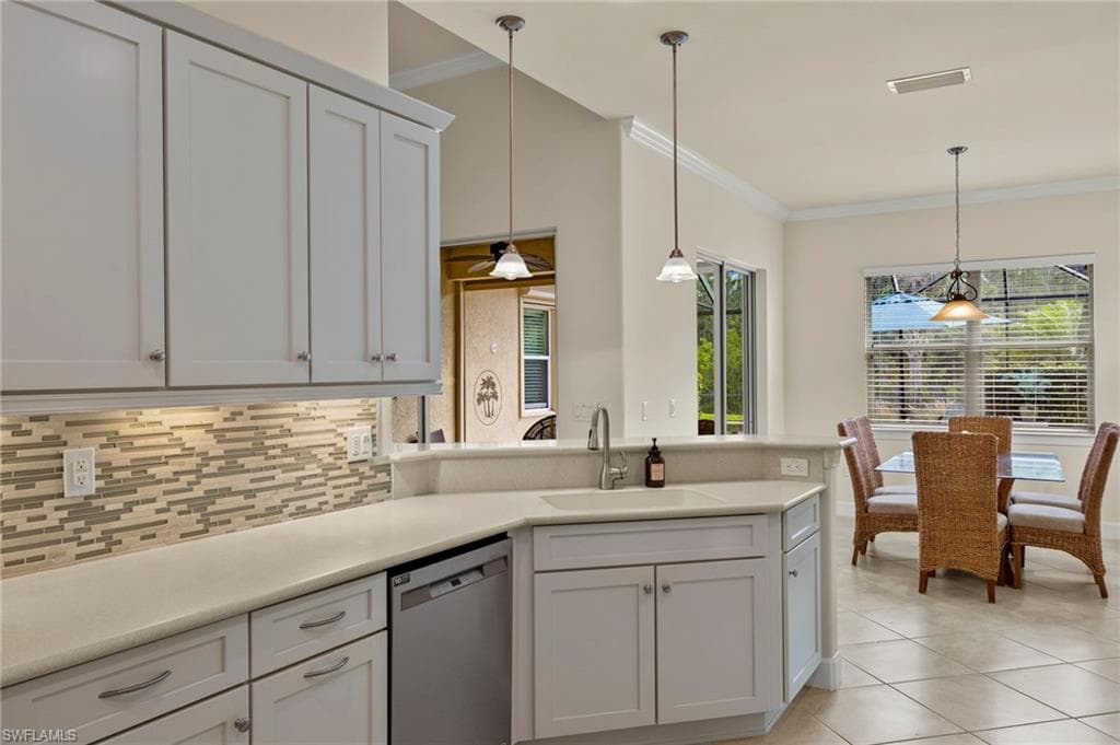 12417 Chrasfield Chase, FORT MYERS FL 33913-5