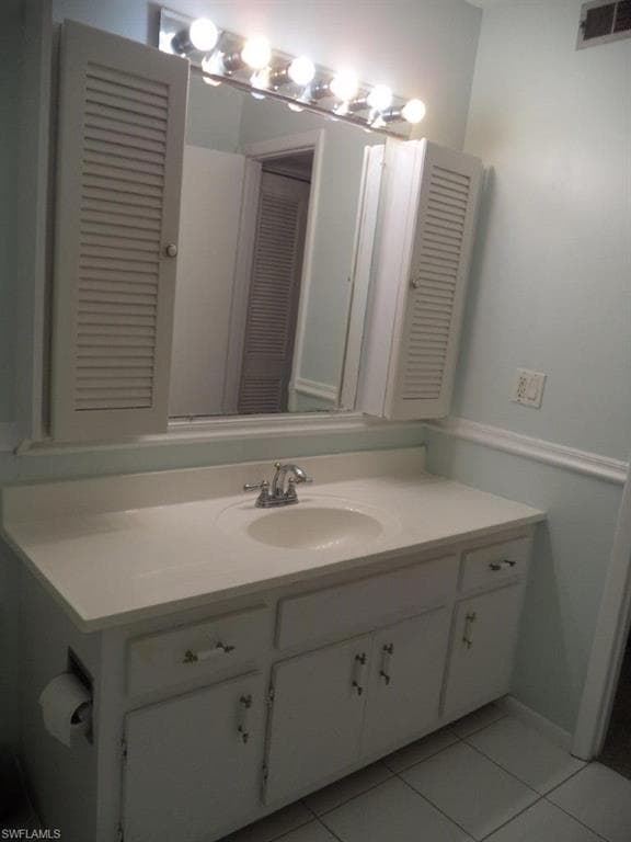 5828 Harbour Club RD, FORT MYERS FL 33919-17