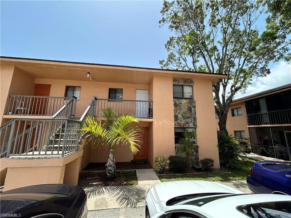 2690 Park Windsor DR # 601, FORT MYERS FL 33901-11
