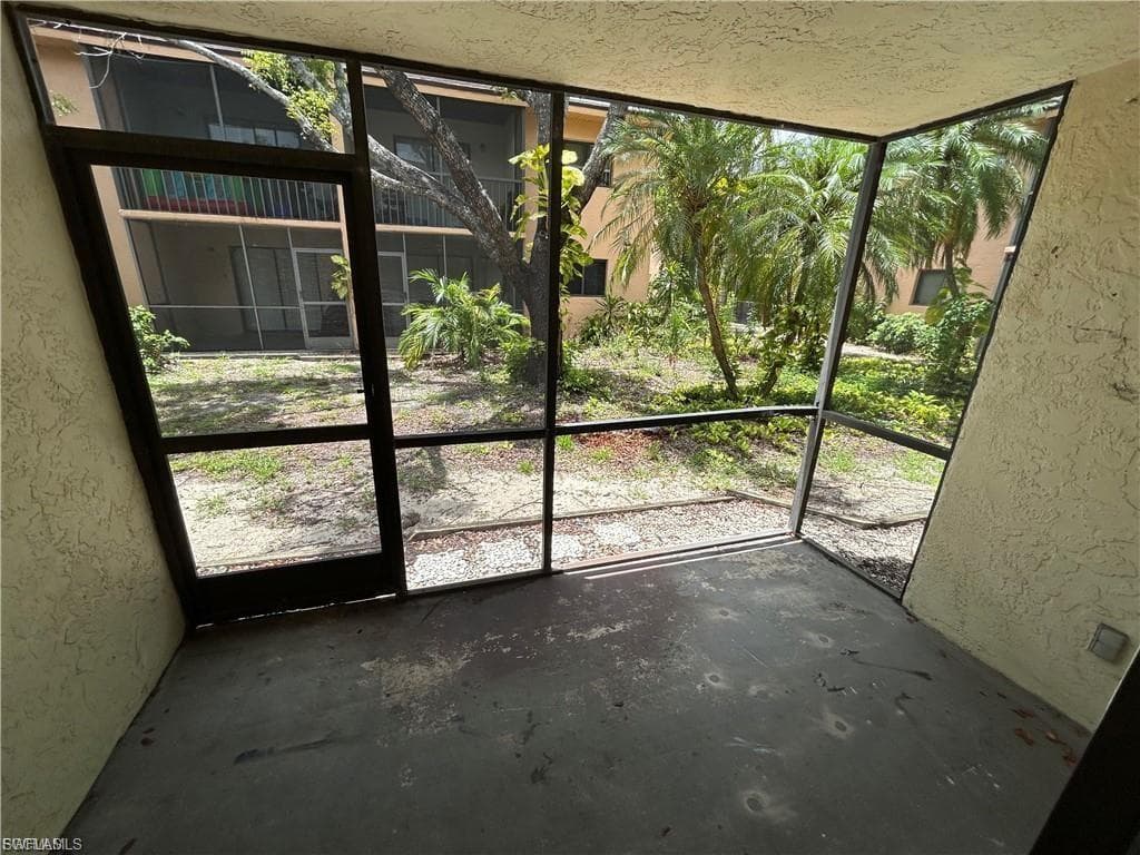 2690 Park Windsor DR # 601, FORT MYERS FL 33901-9