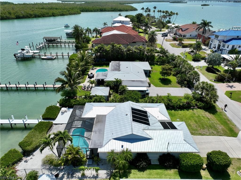 19 Pelican ST E, NAPLES FL 34113-46