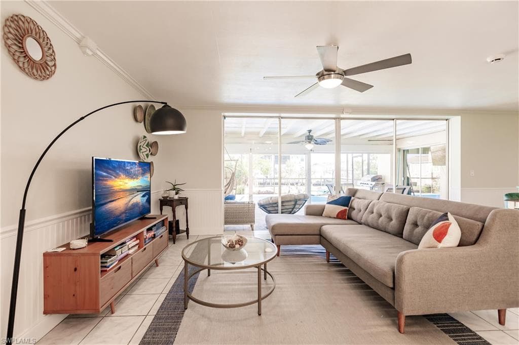 1437 Vendome CT, CAPE CORAL FL 33904-8