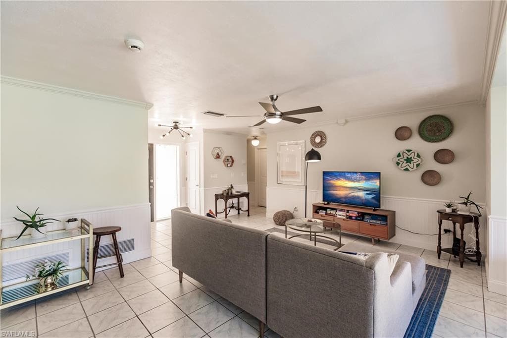 1437 Vendome CT, CAPE CORAL FL 33904-9