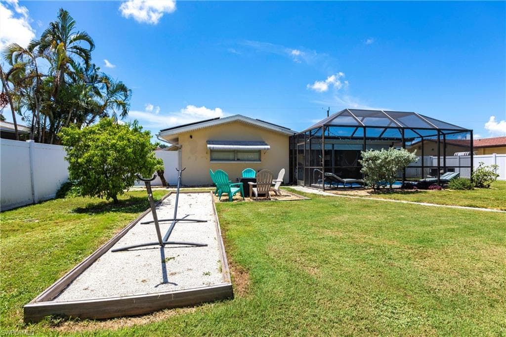 1437 Vendome CT, CAPE CORAL FL 33904-32