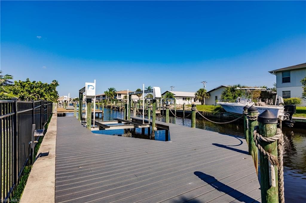 1437 Vendome CT, CAPE CORAL FL 33904-40