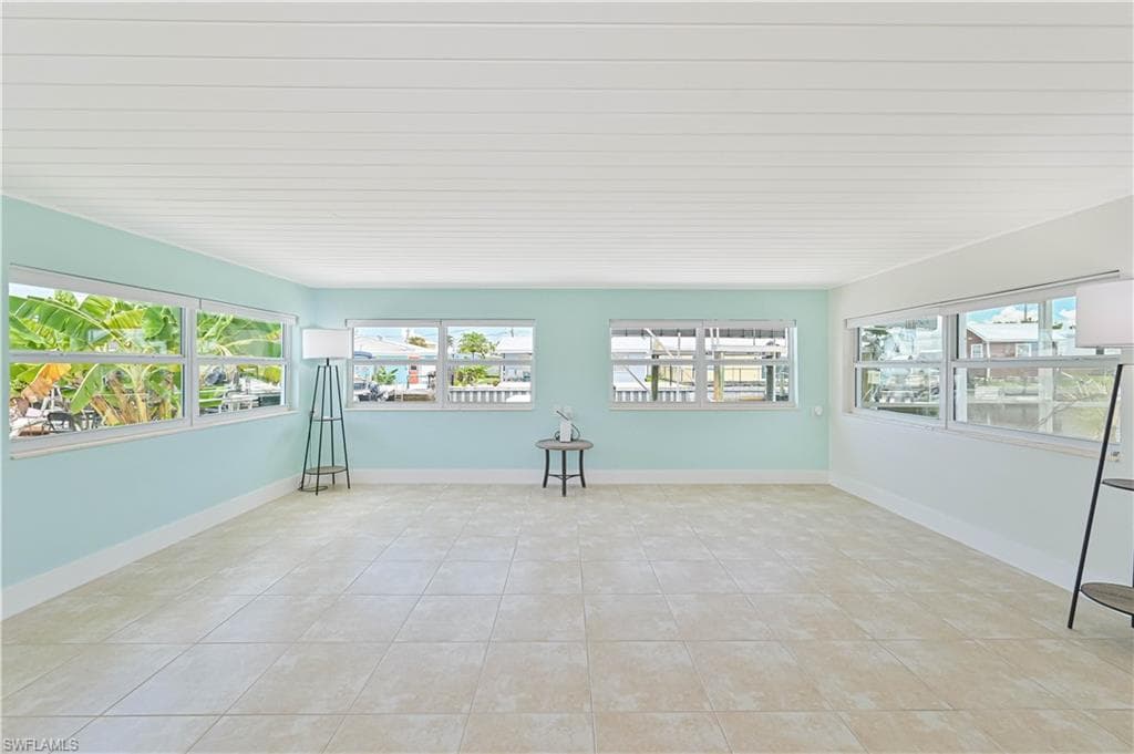 2500 Harbor View DR, MATLACHA FL 33993-25