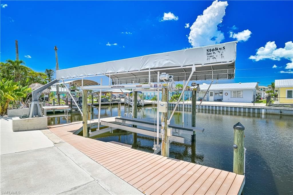 2500 Harbor View DR, MATLACHA FL 33993-5