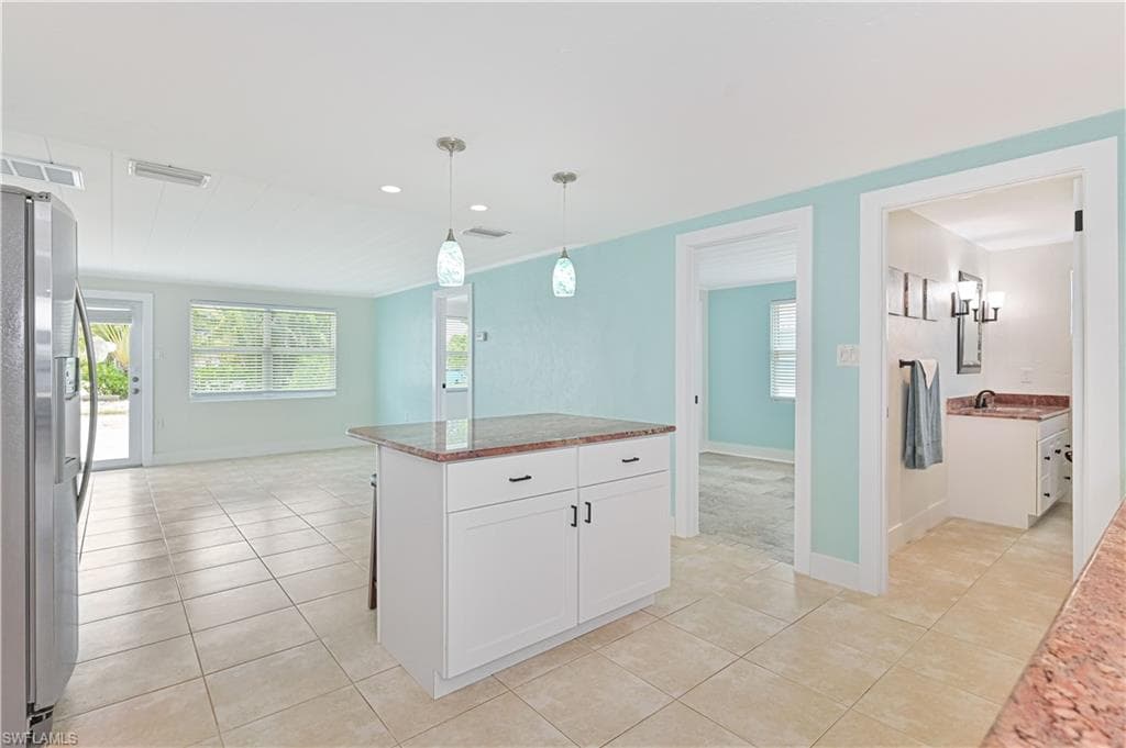 2500 Harbor View DR, MATLACHA FL 33993-18