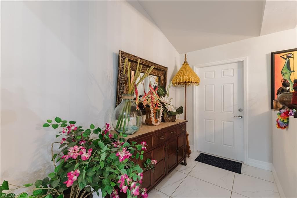 6131 Arbor AVE, FORT MYERS FL 33905-2