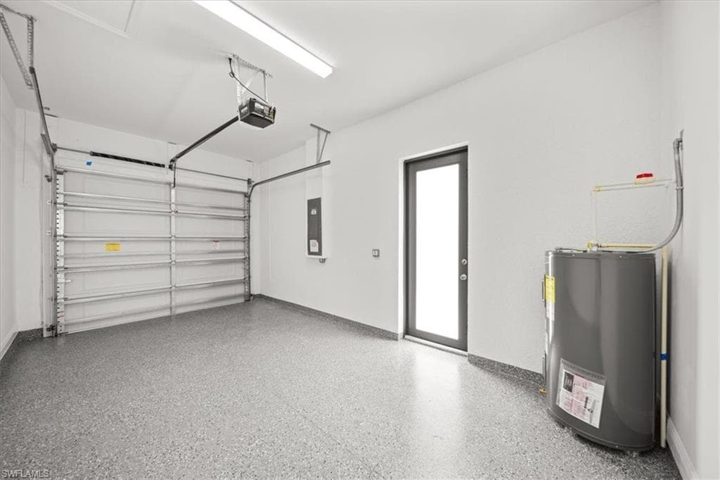 1262 Bowles AVE, FORT MYERS FL 33913-32