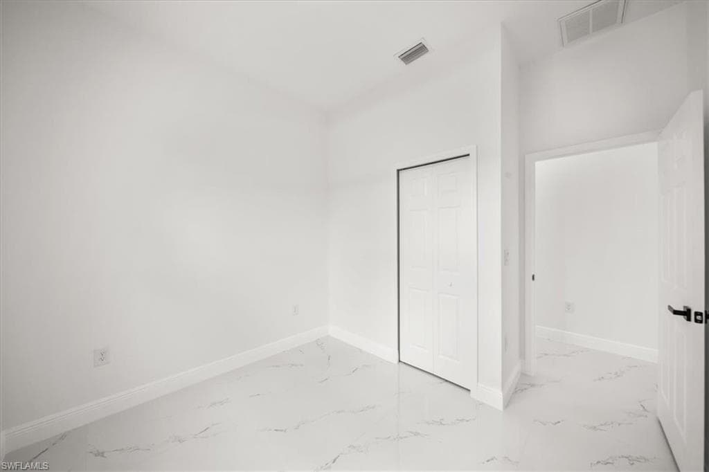 1262 Bowles AVE, FORT MYERS FL 33913-24