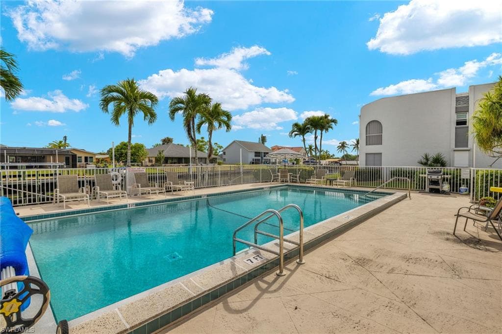 4541 SE 5th PL # 207, CAPE CORAL FL 33904-35