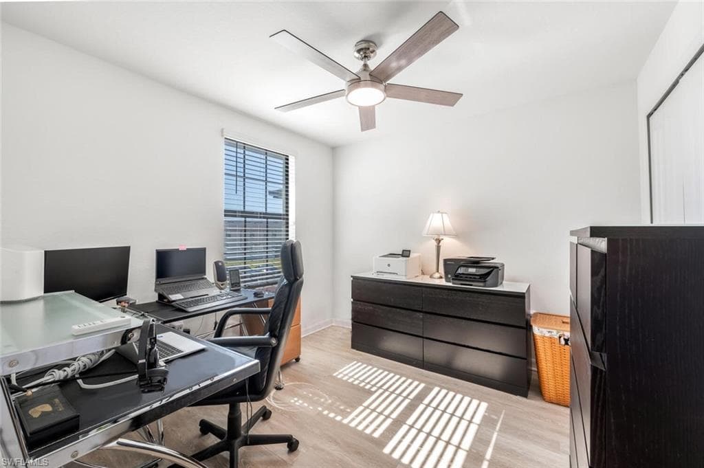 14195 Oviedo PL-17