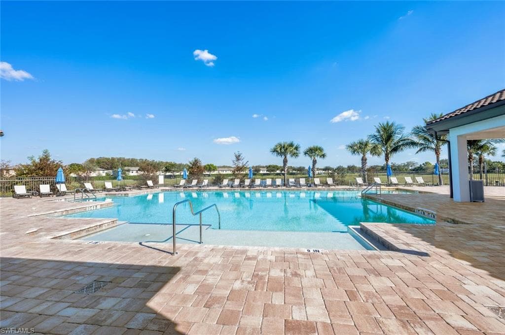 14195 Oviedo PL-34