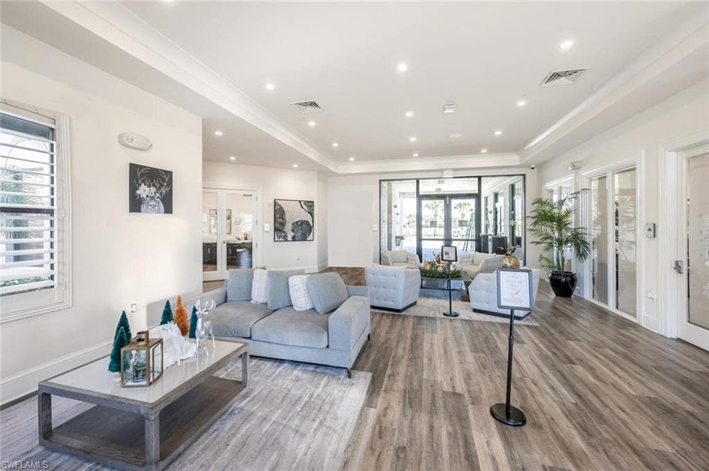 14195 Oviedo PL-30