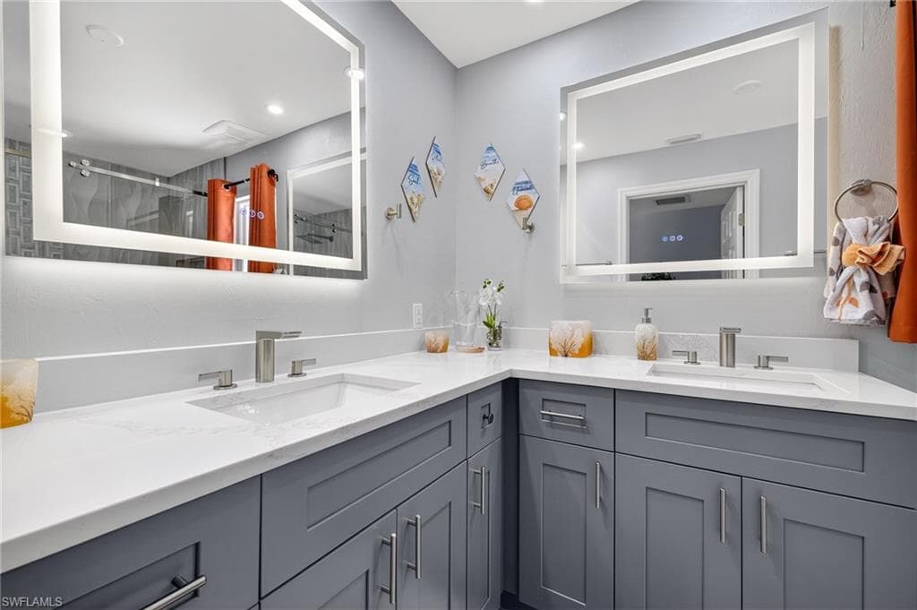 720 Durion CT, SANIBEL FL 33957-16