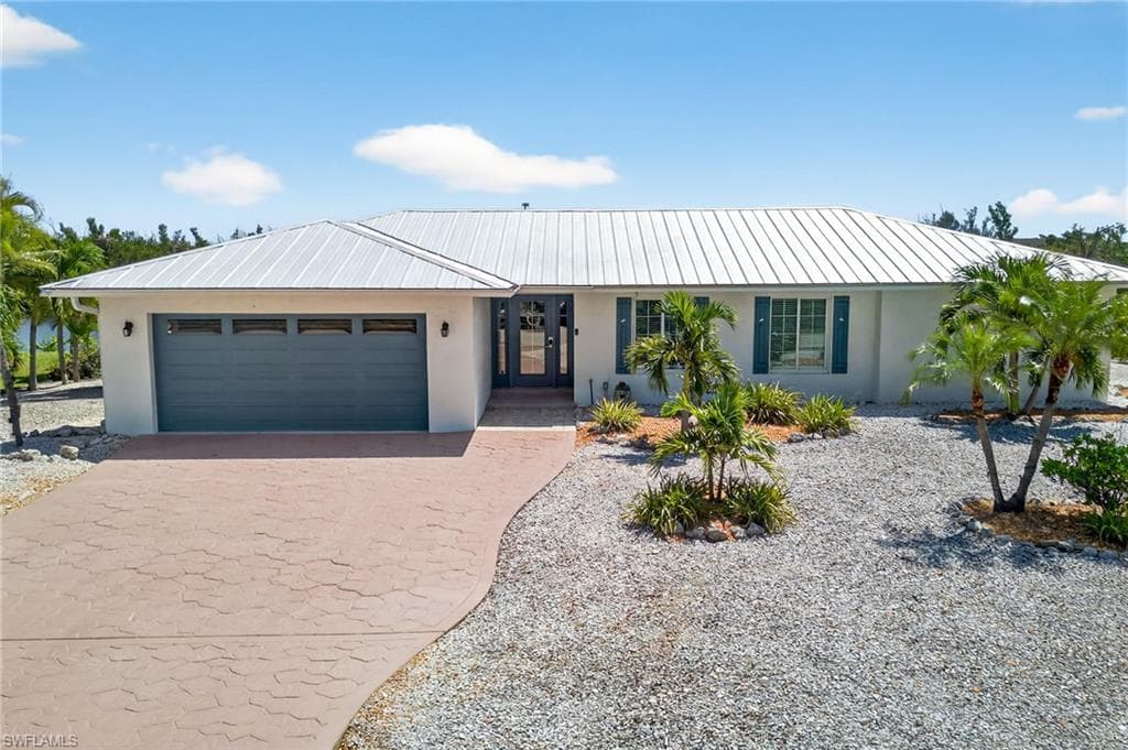 720 Durion CT, SANIBEL FL 33957-31