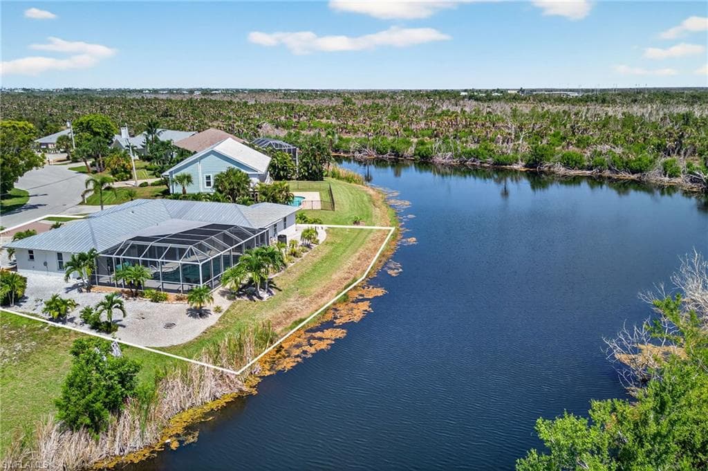 720 Durion CT, SANIBEL FL 33957-40