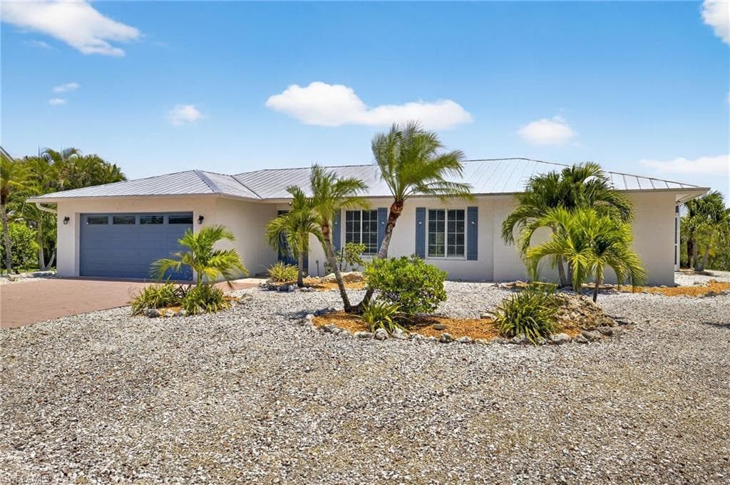 720 Durion CT, SANIBEL FL 33957-44