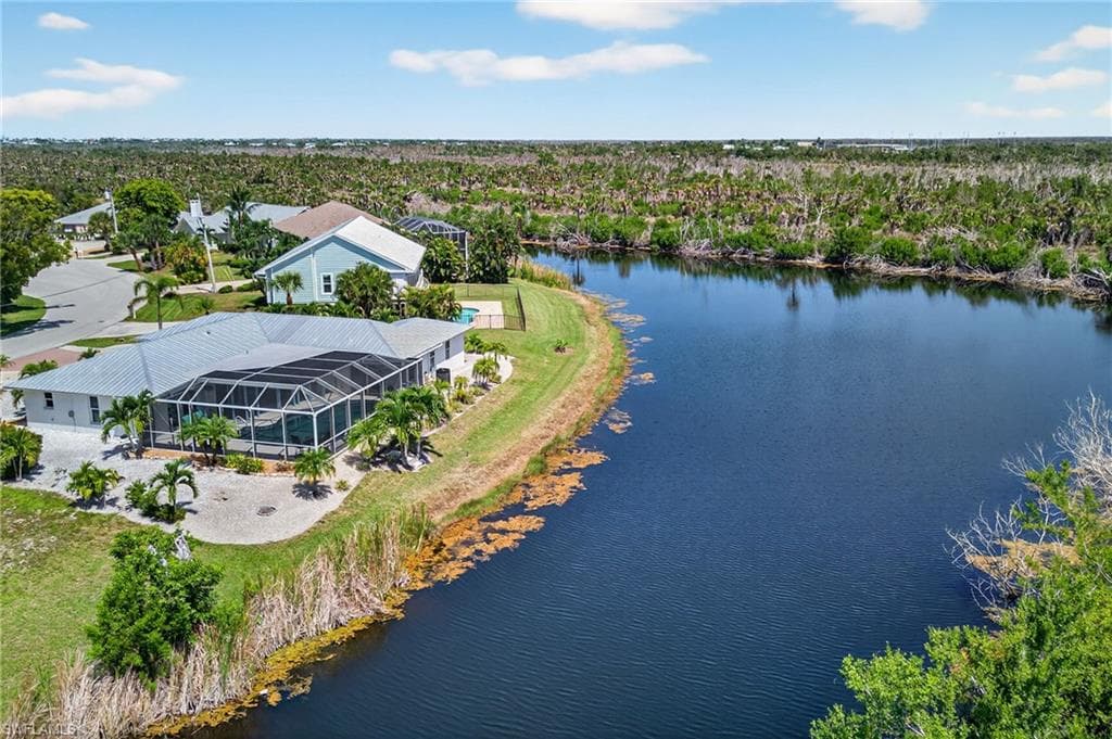 720 Durion CT, SANIBEL FL 33957-39