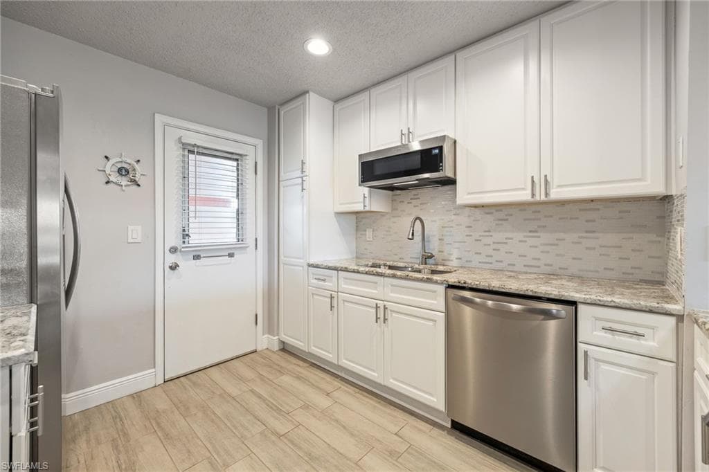 1766 Cape Coral PKWY E # 109, CAPE CORAL FL 33904-4