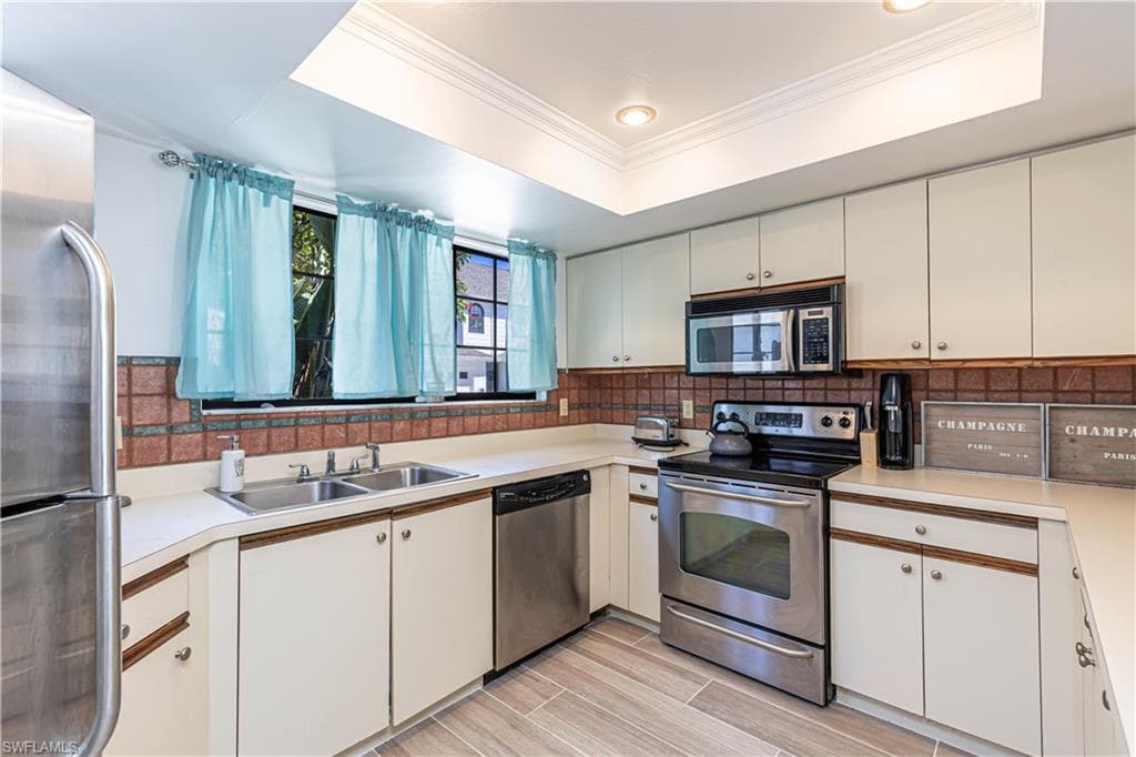 870 Meadowland DR # C, NAPLES FL 34108-15