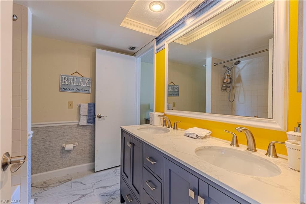 870 Meadowland DR # C, NAPLES FL 34108-23