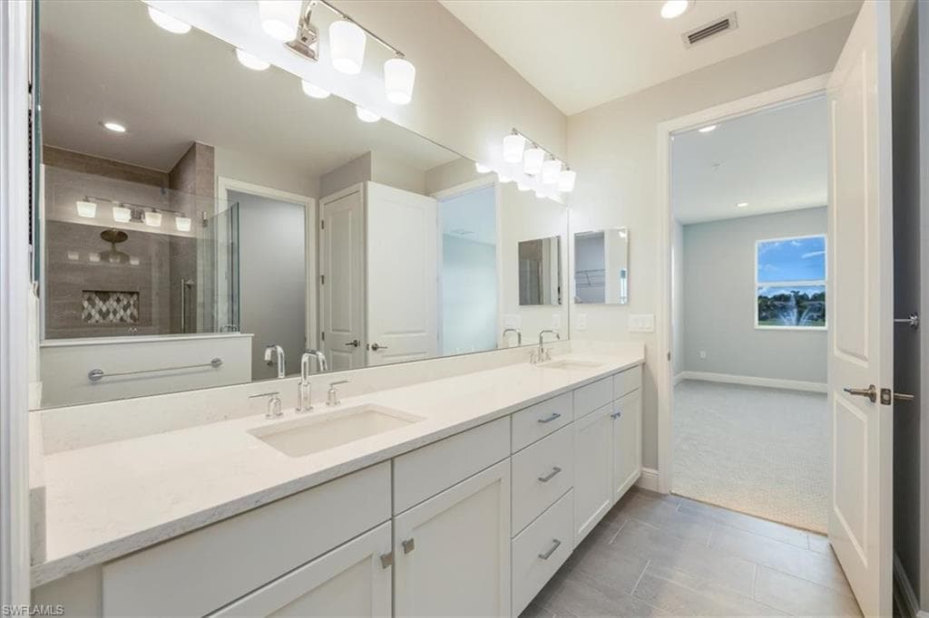 2633 Seychelles CIR # 2307, NAPLES FL 34112-15