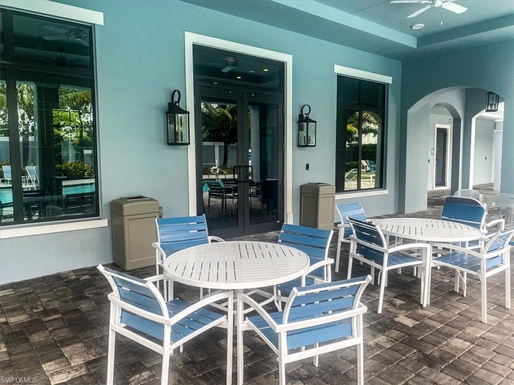 2633 Seychelles CIR # 2307, NAPLES FL 34112-31