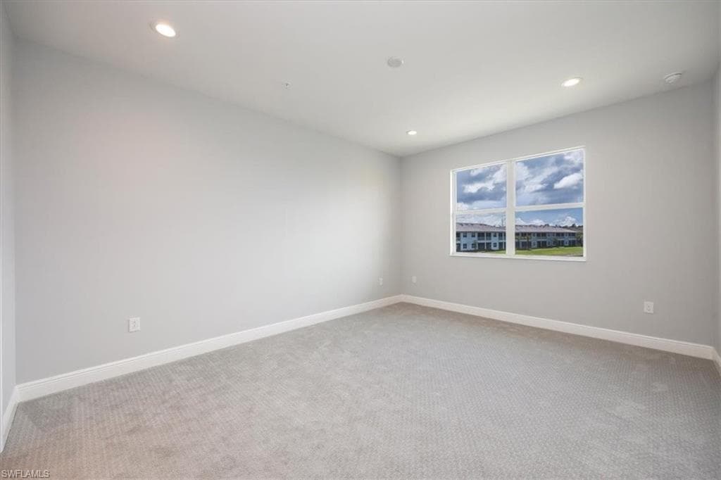 2633 Seychelles CIR # 2307, NAPLES FL 34112-18