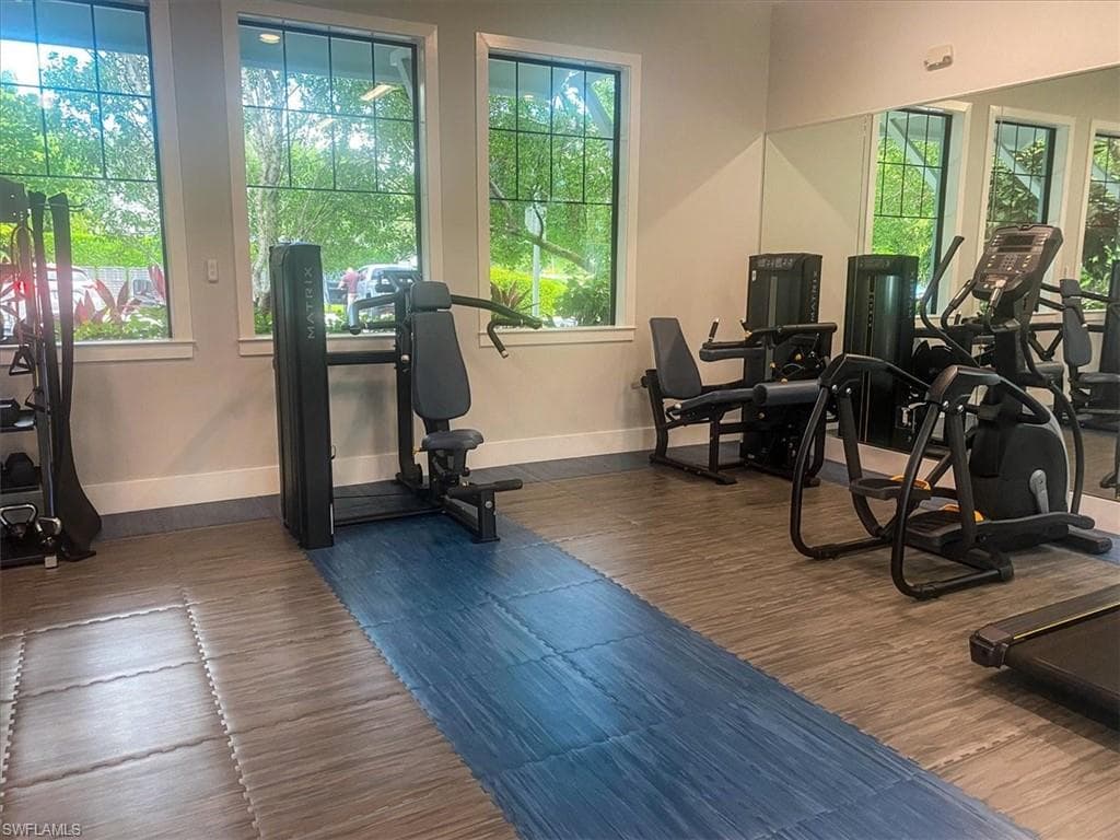 2633 Seychelles CIR # 2307, NAPLES FL 34112-28