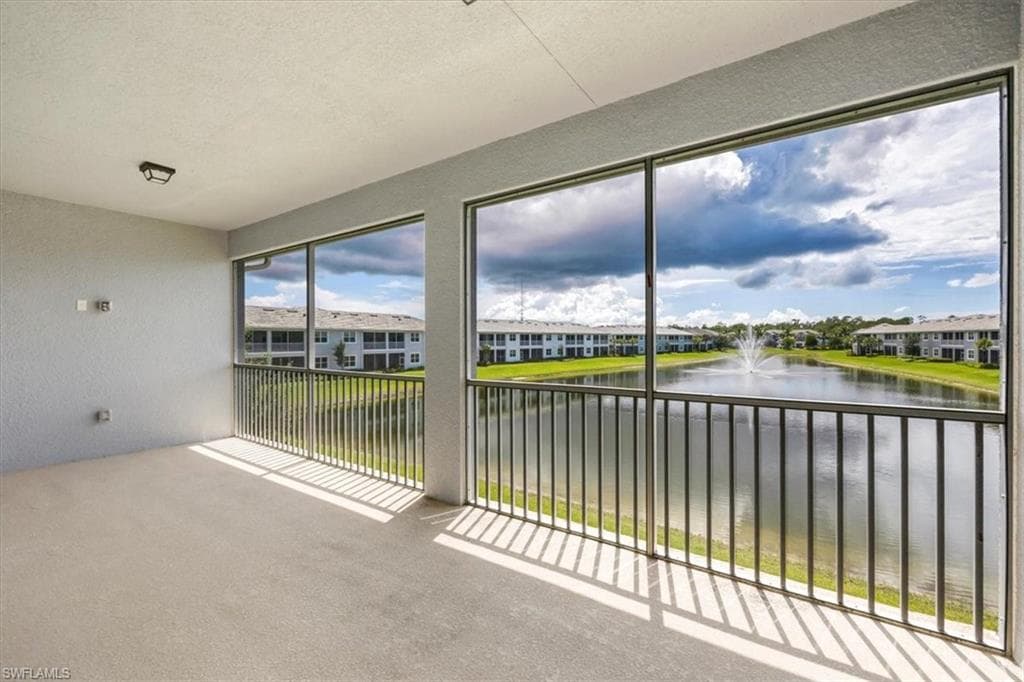 2633 Seychelles CIR # 2307, NAPLES FL 34112-20