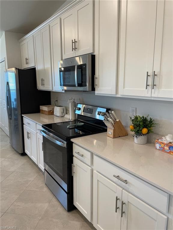 5427 DOUBLE EAGLE CIR #2823, AVE MARIA FL 34142-4