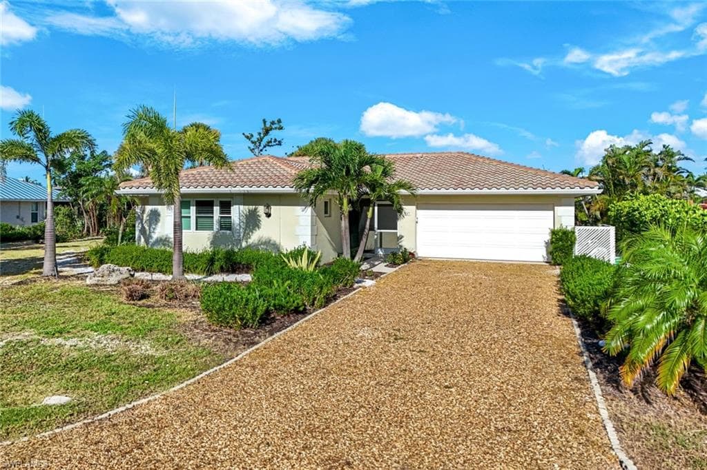 707 Durion CT, SANIBEL FL 33957-4
