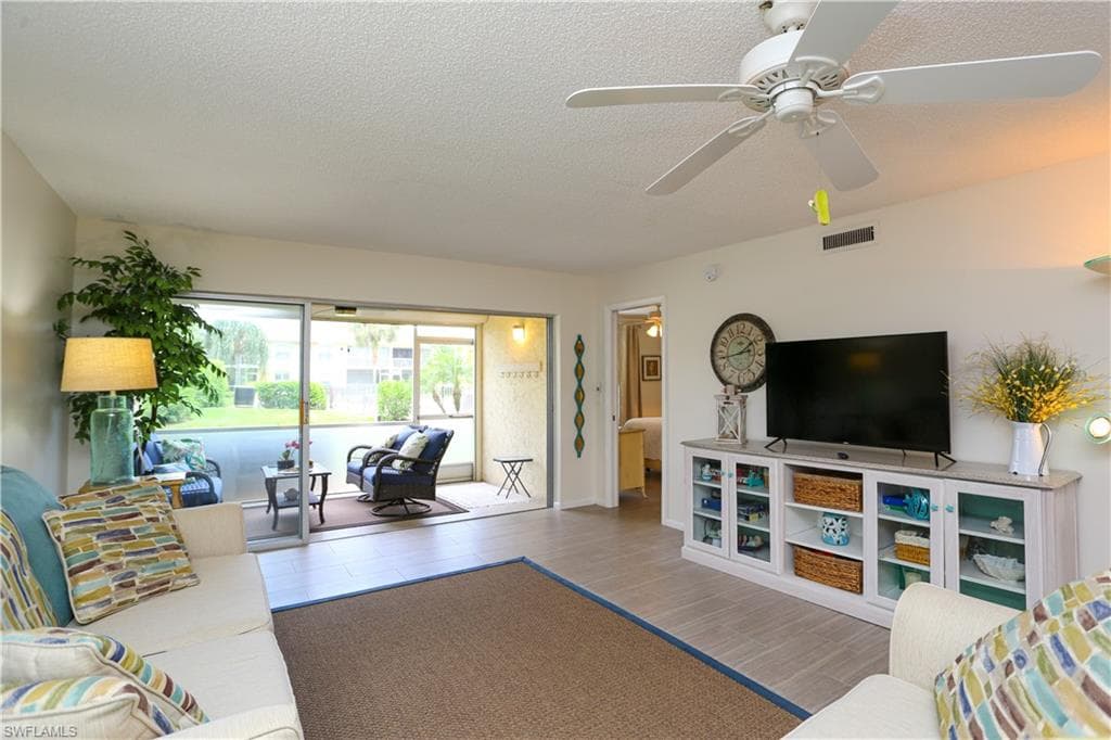 401 Charlemagne BLVD # C104, NAPLES FL 34112-2