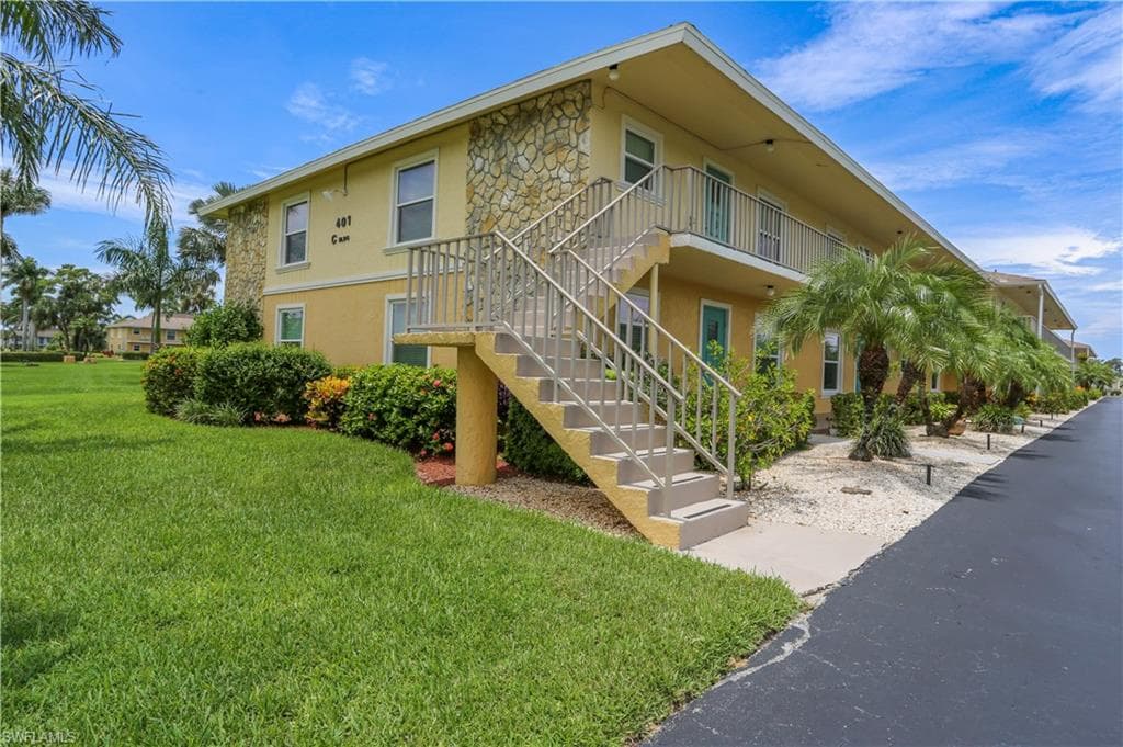 401 Charlemagne BLVD # C104, NAPLES FL 34112-4